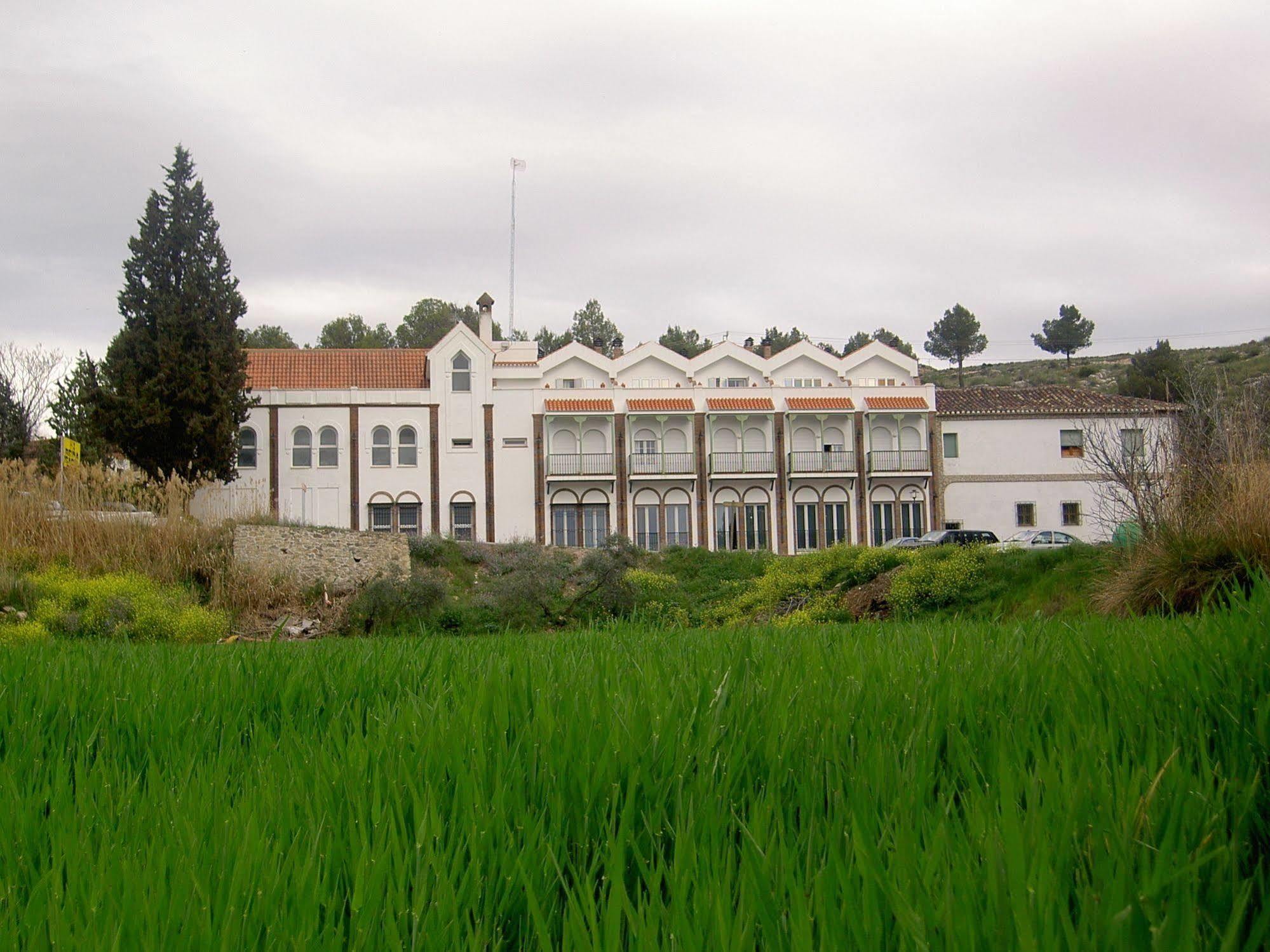 Balneario De Alicun De Las Torres Villanueva de las Torres Exterior foto